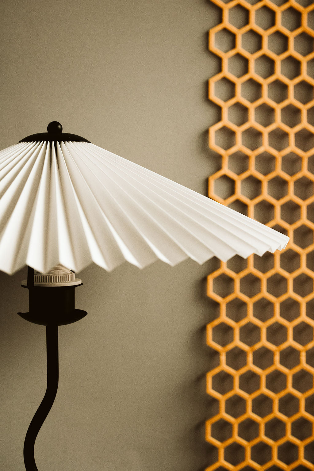 Huga-collective-kyoto-floor-lamp-shade_c26fecf8-dc09-469f-84e5-59366ca3fd50.jpg