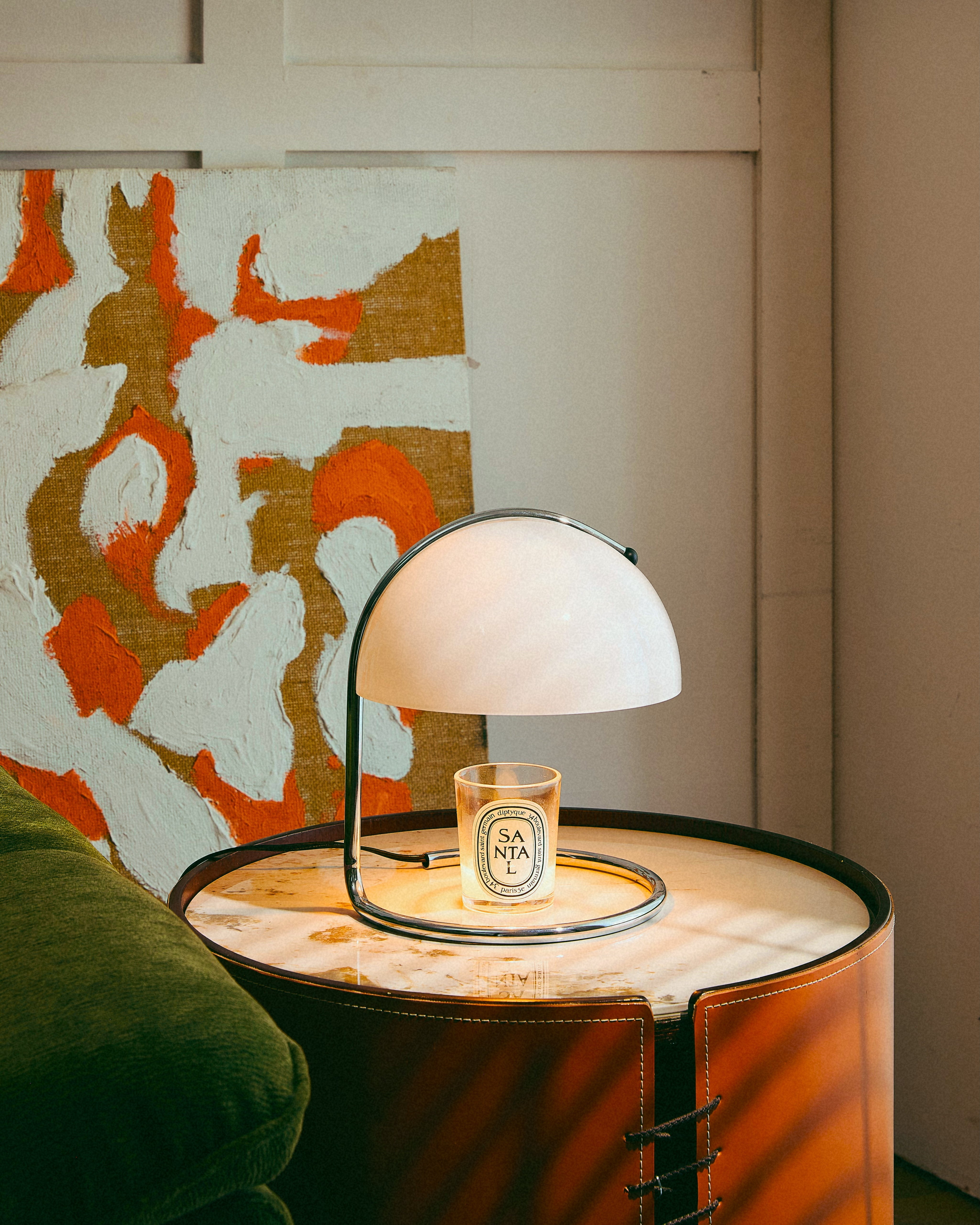 Huga_Collective-Curva_Candle-White-Lifestyle-Table-Final.jpg