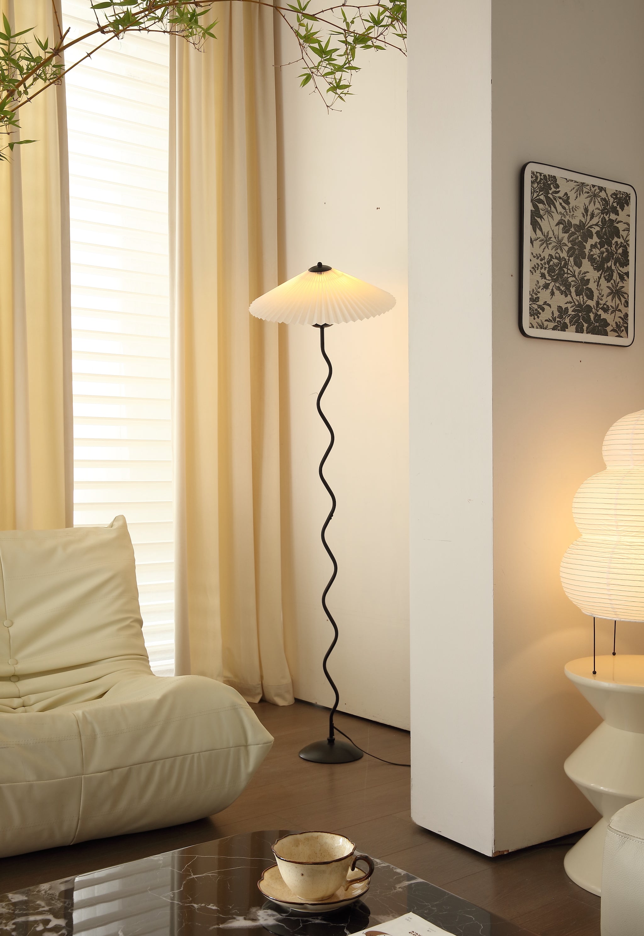 Huga_Collective-Kyoto_Floor_Lamp-Lifestyle-Living_Room_4_1_ef7ac5b5-6015-474b-91a6-5020e7c030b2.jpg